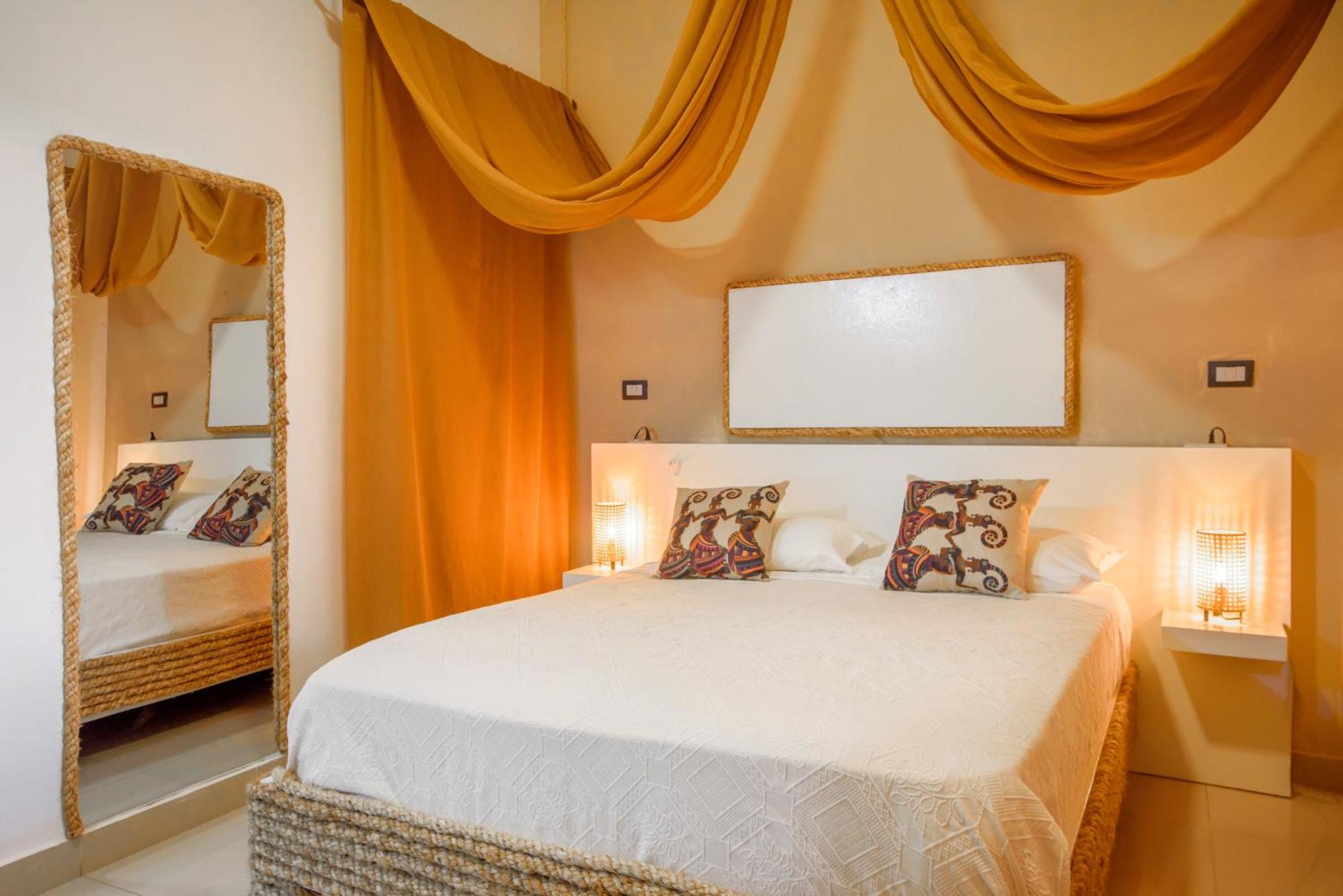 Hostal Mama Mambo - Zona Colonial ซานโตโดมิงโก ภายนอก รูปภาพ